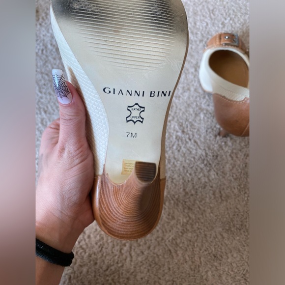 Gianni Bini Cream Peep Toe Pumps - Picture 2 of 11